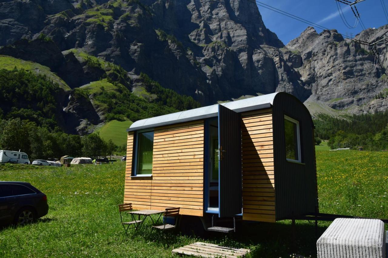 Campingplatz Mit Restaurant & Sportarena Leukerbad Exterior photo